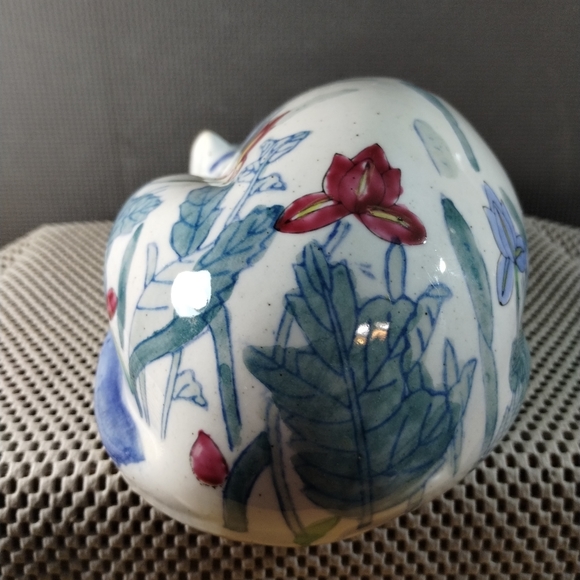 Vintage Chinese Hand Painted Porcelain Floral Sleeping Cat - Picture 8 of 11